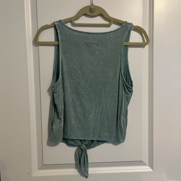 American Eagle Cropped Tie-Up Tank Top - Picture 2 of 4